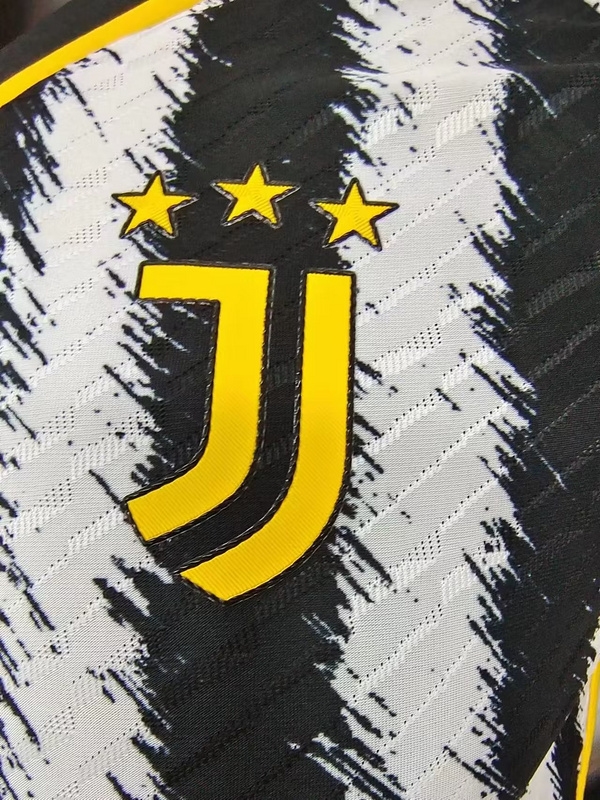 2324Juventus home